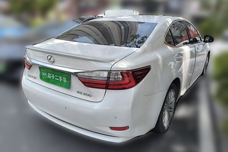 Used Lexus ES 2015 200 Elite Edition Rear Right 45 Deg