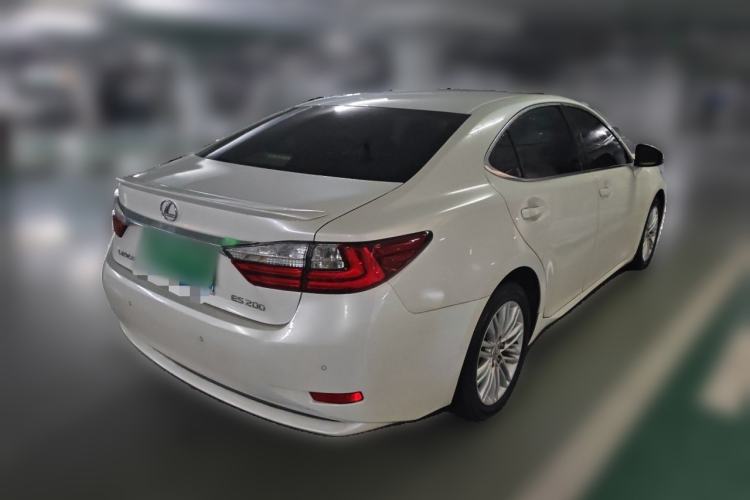 Used Lexus ES 2015 200 Elite Edition Rear Right 45 Deg