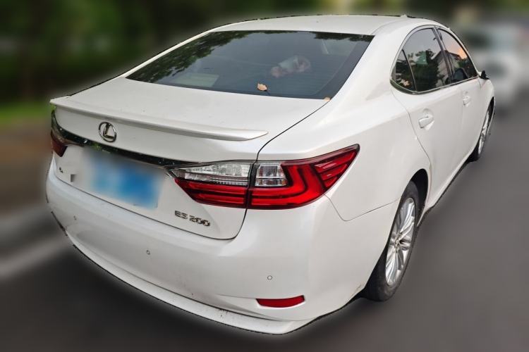 Used Lexus ES 2015 200 Elite Edition Rear Right 45 Deg