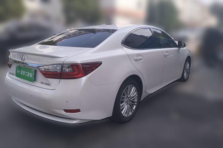 Used Lexus ES 2015 200 Elite Edition Rear Right 45 Deg