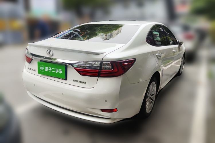 Used Lexus ES 2015 200 Elite Edition Rear Right 45 Deg
