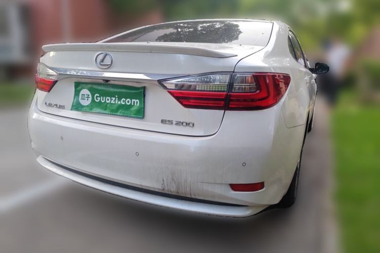 Used Lexus ES 2015 200 Elite Edition Rear Right 45 Deg