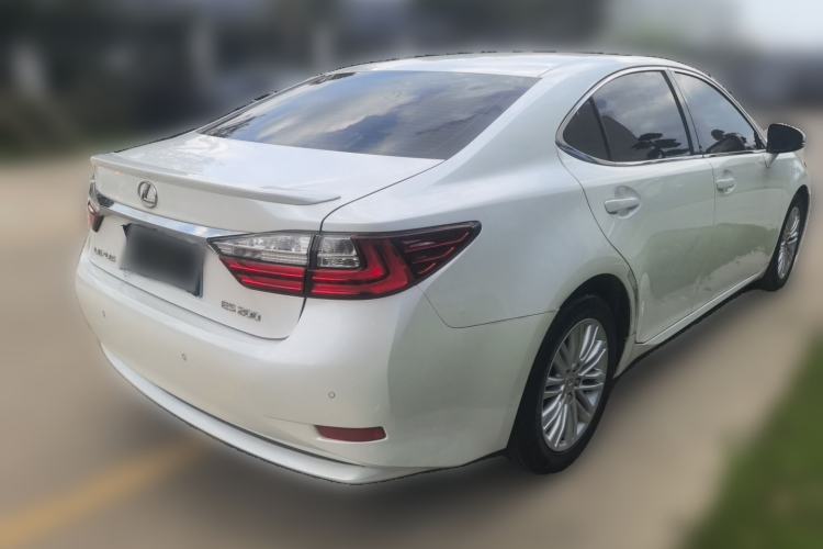 Used Lexus ES 2015 200 Elite Edition Rear Right 45 Deg