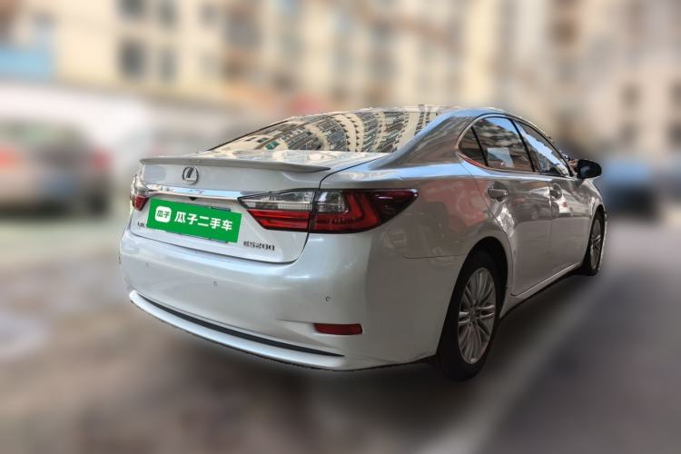 Used Lexus ES 2015 200 Elite Edition Rear Right 45 Deg
