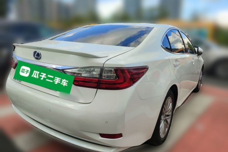 Used Lexus ES 2015 200 Elite Edition Rear Right 45 Deg