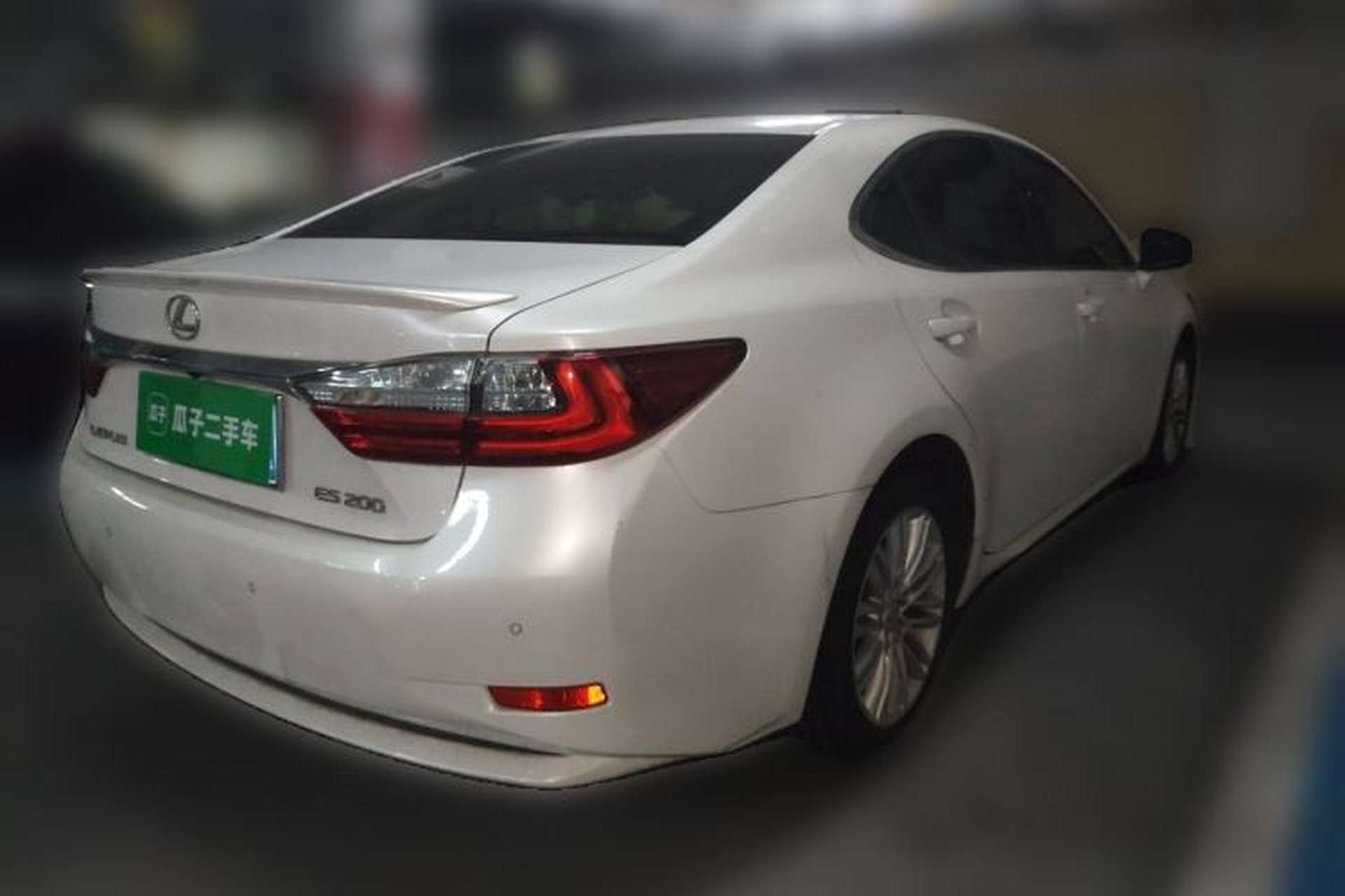 Used Lexus ES 2015 200 Elite Edition Rear Right 45 Deg