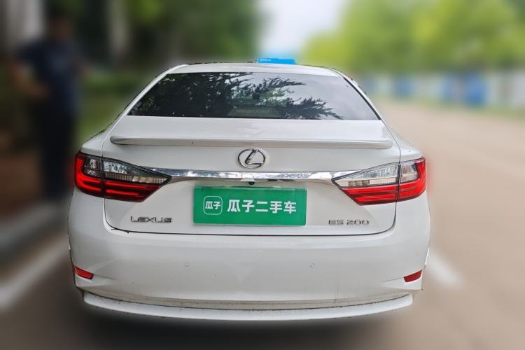 Used Lexus ES 2015 200 Elite Edition Rear
