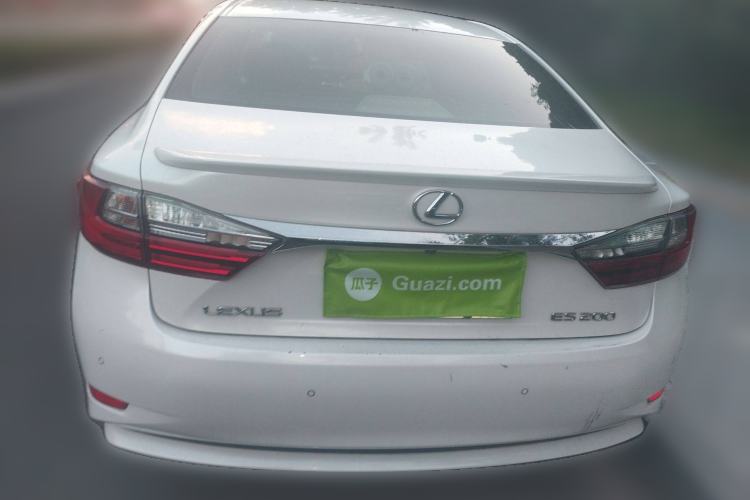 Used Lexus ES 2015 200 Elite Edition Rear