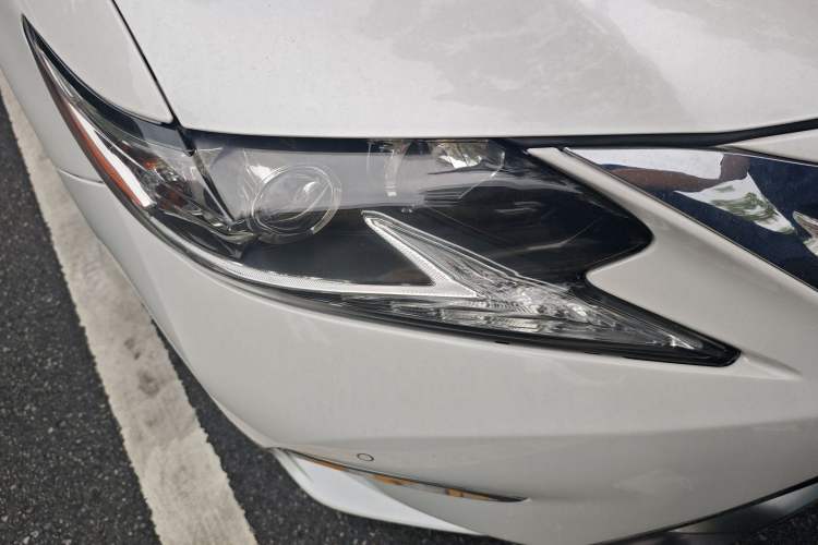 Used Lexus ES 2015 200 Elite Edition Right Front Headlight