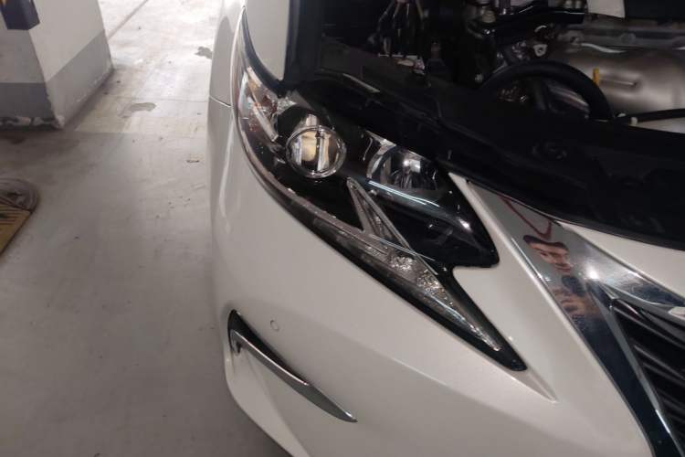 Used Lexus ES 2015 200 Elite Edition Right Front Headlight