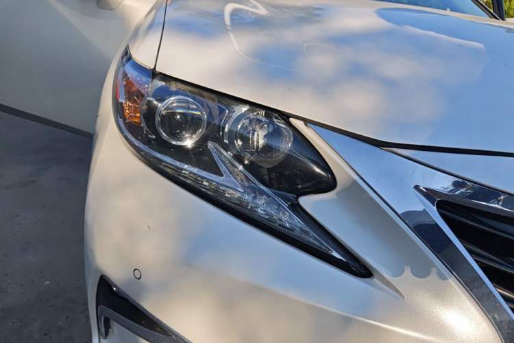 Used Lexus ES 2015 300h Comfort Edition Right Front Headlight