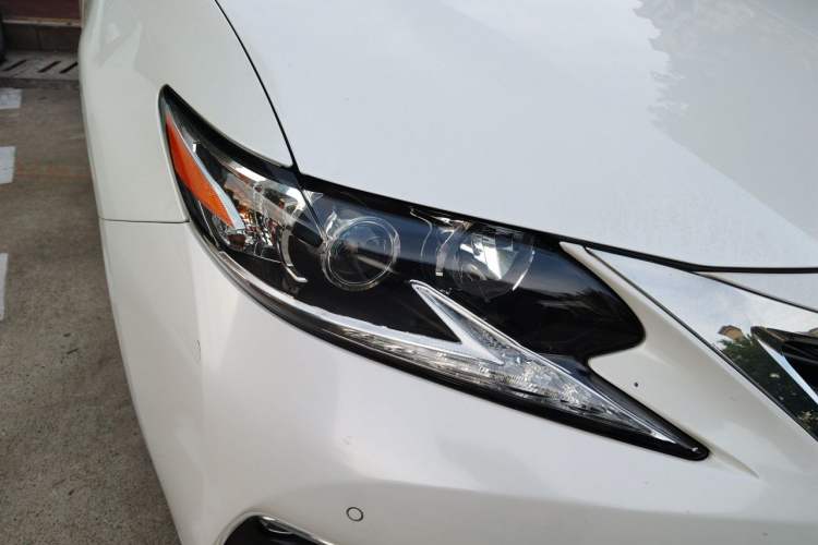 Used Lexus ES 2015 200 Elite Edition Right Front Headlight