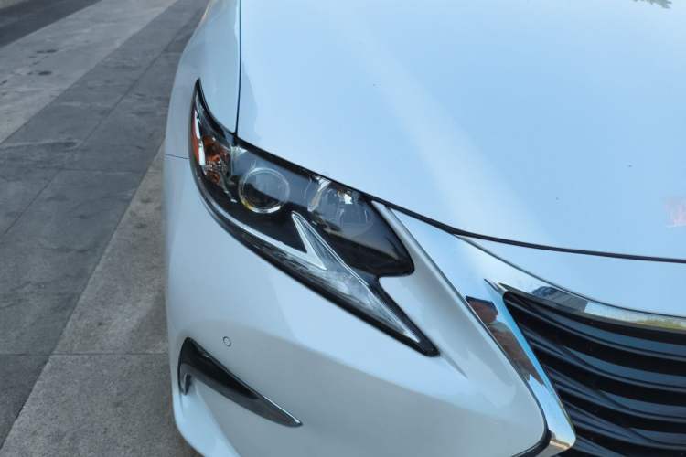 Used Lexus ES 2015 200 Elite Edition Right Front Headlight