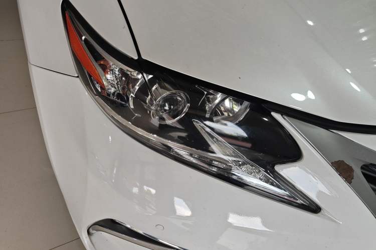 Used Lexus ES 2015 200 Elite Edition Right Front Headlight