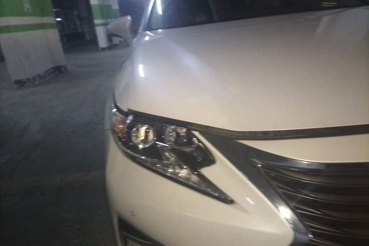 Used Lexus ES 2015 300h Comfort Edition Right Front Headlight