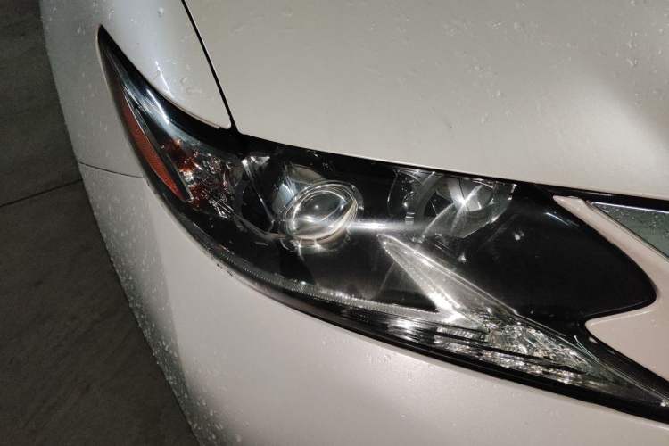 Used Lexus ES 2015 300h Comfort Edition Right Front Headlight