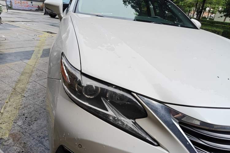 Used Lexus ES 2015 300h Comfort Edition Right Front Headlight