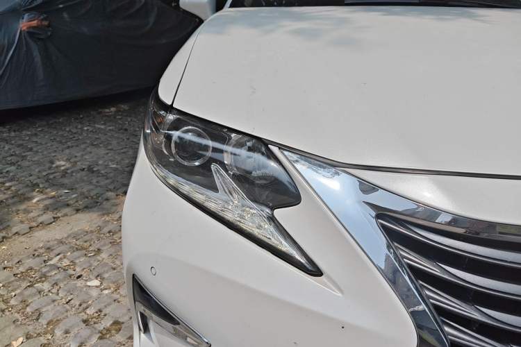 Used Lexus ES 2015 200 Elite Edition Right Front Headlight