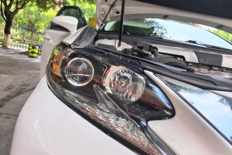 Used Lexus ES 2015 200 Elite Edition Right Front Headlight