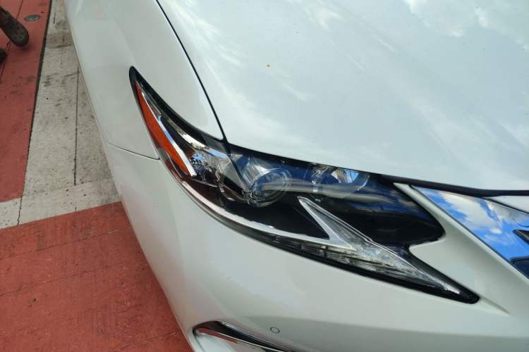 Used Lexus ES 2015 200 Elite Edition Right Front Headlight