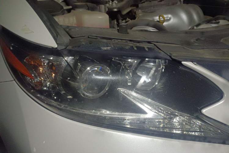 Used Lexus ES 2015 300h Comfort Edition Right Front Headlight