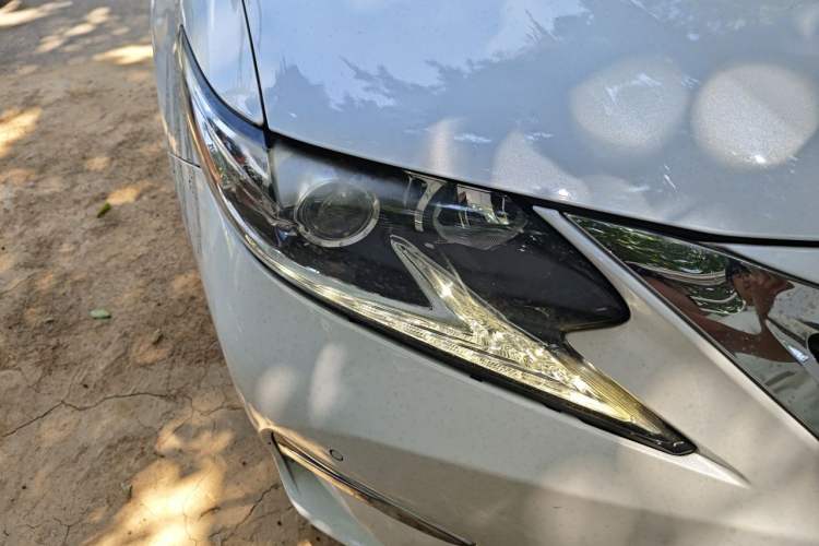Used Lexus ES 2015 300h Comfort Edition Right Front Headlight