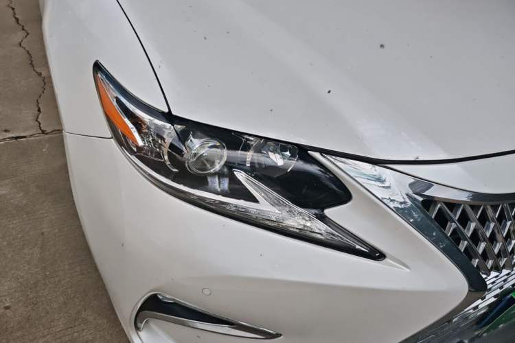 Used Lexus ES 2015 200 Elite Edition Right Front Headlight