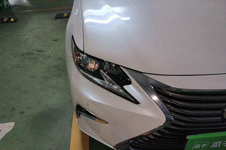 Used Lexus ES 2015 200 Elite Edition Right Front Headlight