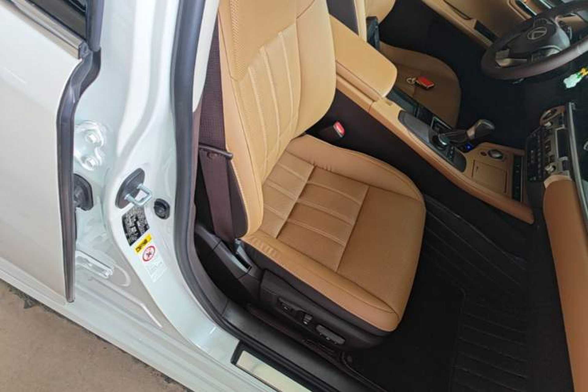 Used Lexus ES 2015 250 Elegant Edition Right Front Seat