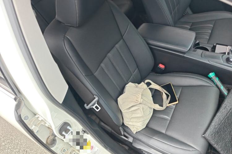 Used Lexus ES 2015 200 Elite Edition Right Front Seat