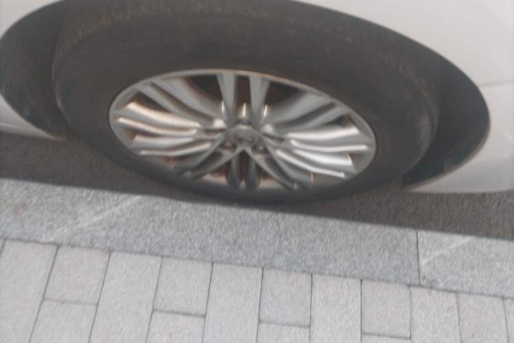 Used Lexus ES 2015 200 Elite Edition Right Front Wheel Hub