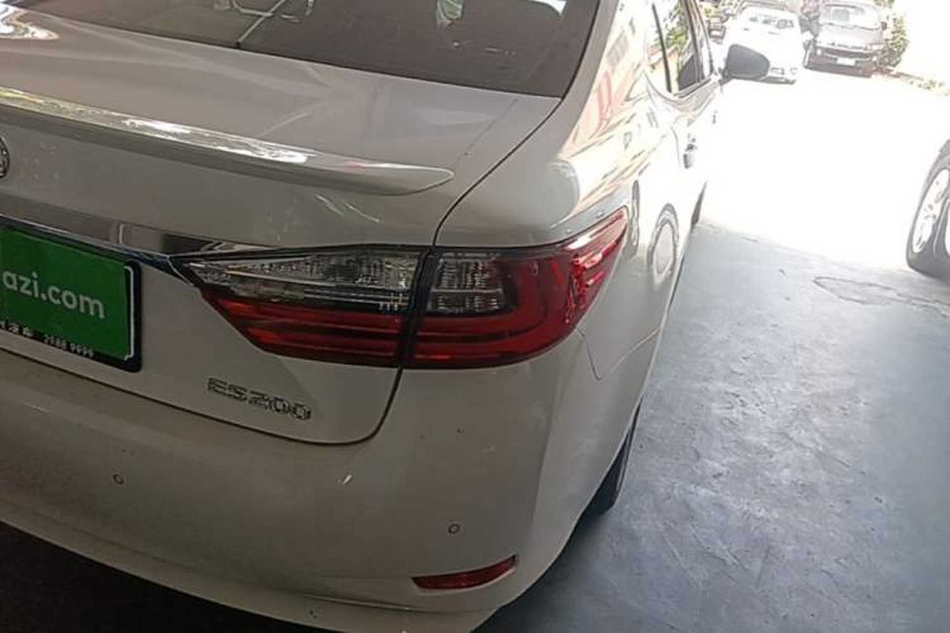Used Lexus ES 2015 200 Elite Edition Right Rear Taillight