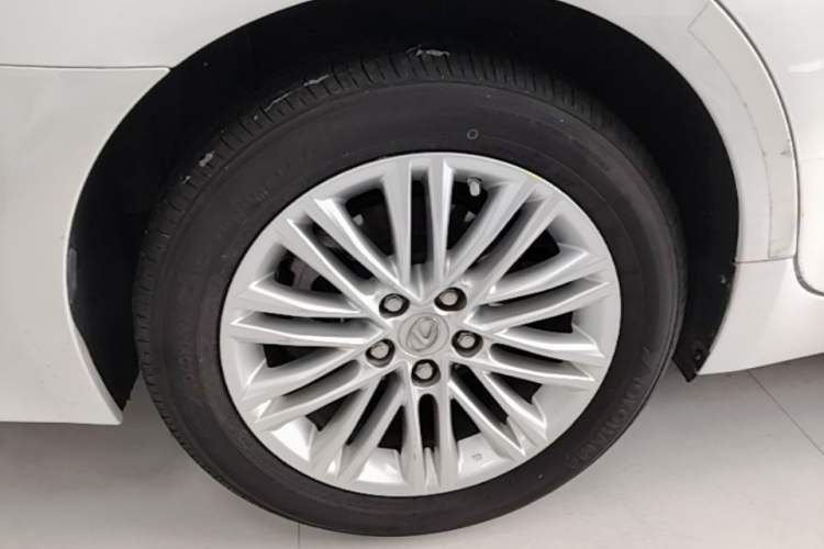 Used Lexus ES 2015 200 Elite Edition Right Rear Wheel Hub