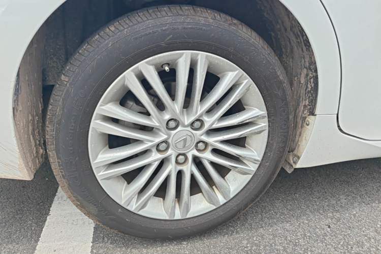Used Lexus ES 2015 200 Elite Edition Right Rear Wheel Hub