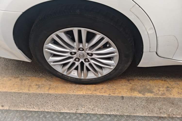 Used Lexus ES 2015 200 Elite Edition Right Rear Wheel Hub