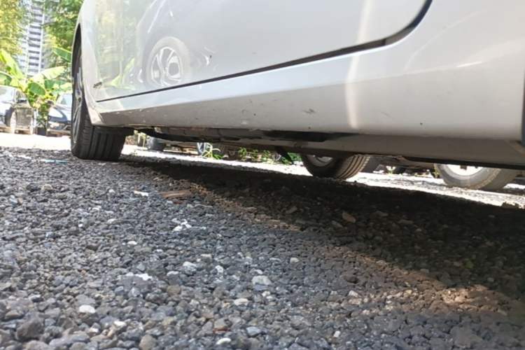 Used Lexus ES 2015 300h Comfort Edition Right Side Sill