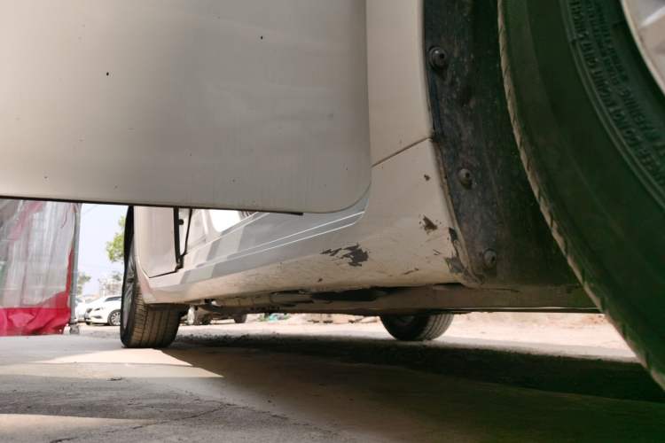 Used Lexus ES 2015 200 Elite Edition Right Side Sill