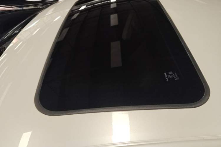 Used Lexus ES 2015 300h Comfort Edition Roof