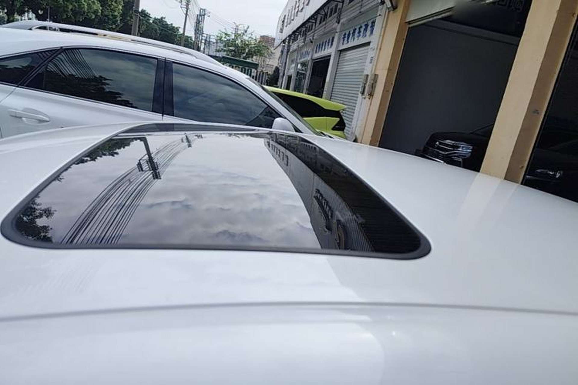 Used Lexus ES 2015 200 Elite Edition Roof