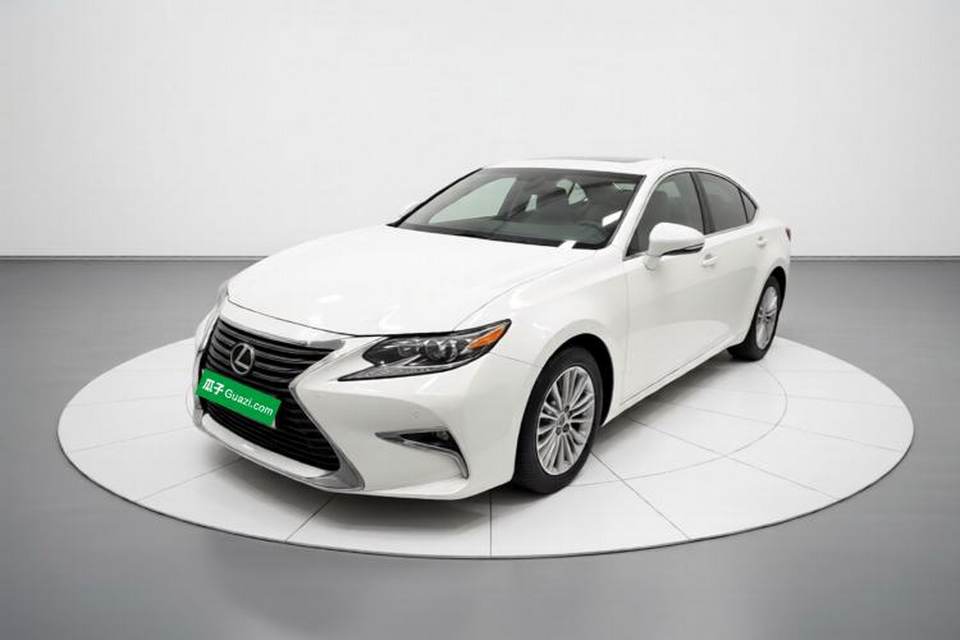 Lexus ES 2015