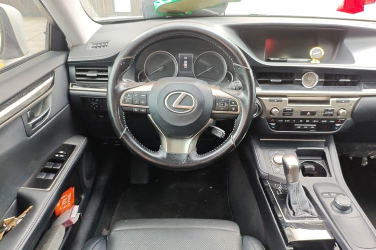 Used Lexus ES 2015 200 Elite Edition Steering Wheel