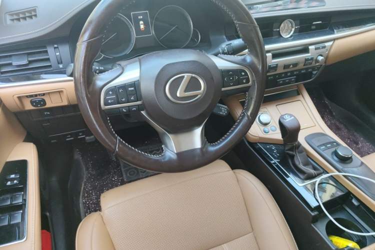 Used Lexus ES 2015 200 Elite Edition Steering Wheel