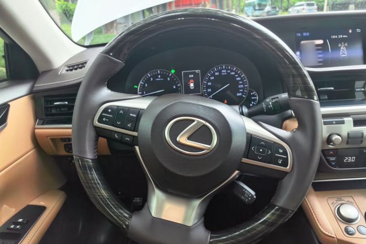 Used Lexus ES 2015 200 Elite Edition Steering Wheel