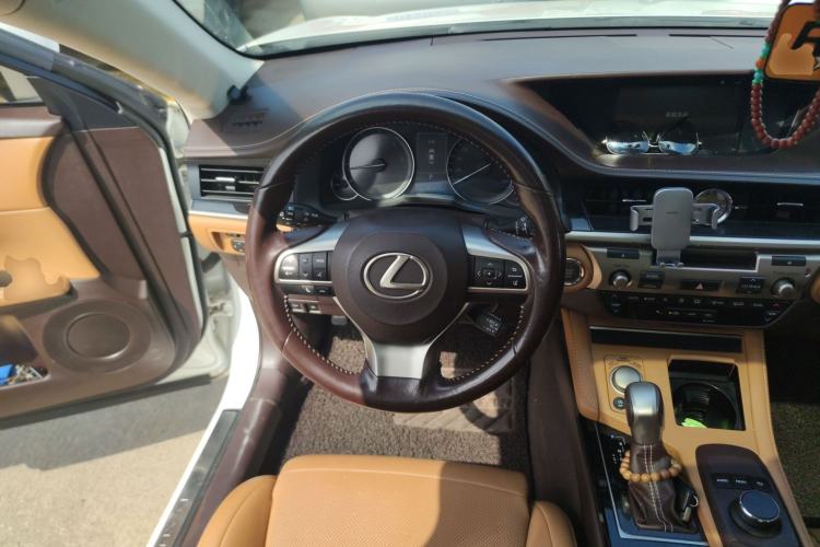 Used Lexus ES 2015 200 Elite Edition Steering Wheel