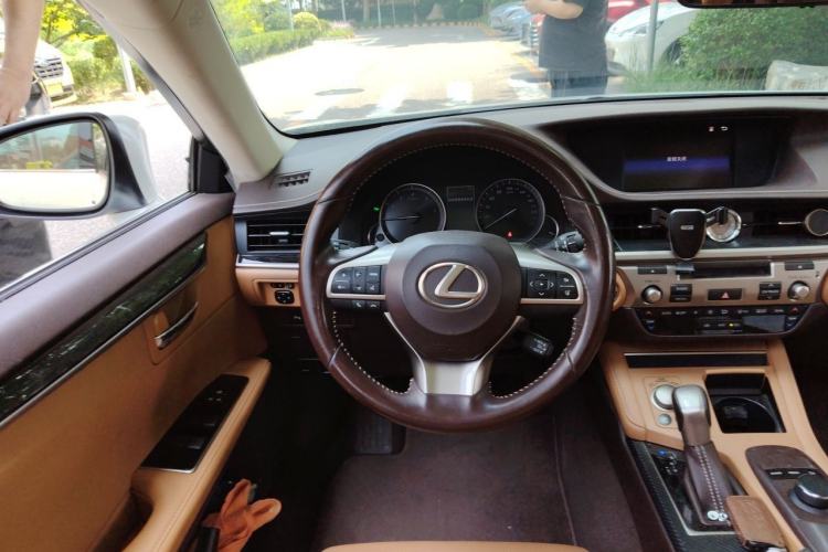 Used Lexus ES 2015 200 Elite Edition Steering Wheel