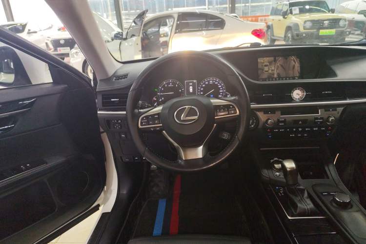 Used Lexus ES 2015 200 Elite Edition Steering Wheel