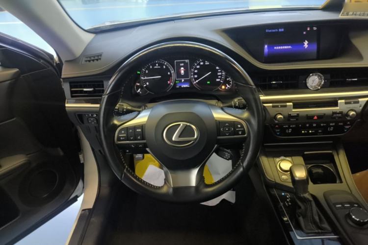Used Lexus ES 2015 200 Elite Edition Steering Wheel