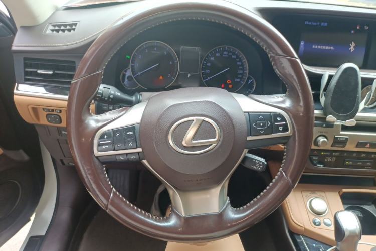Used Lexus ES 2015 200 Elite Edition Steering Wheel