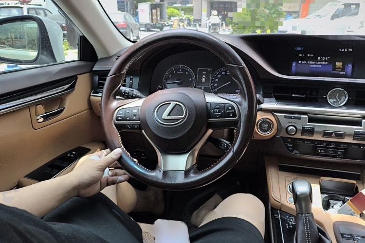 Used Lexus ES 2015 200 Elite Edition Steering Wheel