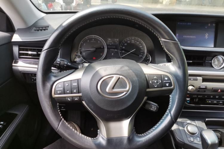 Used Lexus ES 2015 200 Elite Edition Steering Wheel